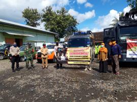 PEMDES SEMANU KOLABORASI DENGAN POLRES GUNUNGKIDUL LAKUKAN PENYEMPROTAN DISINFECTAN